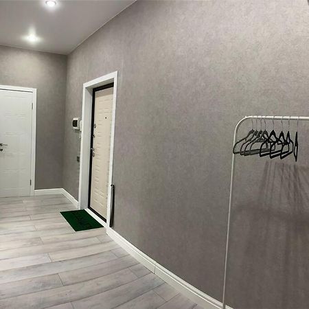 Vip Апартаменты В Центре Города Qostanay Exterior foto